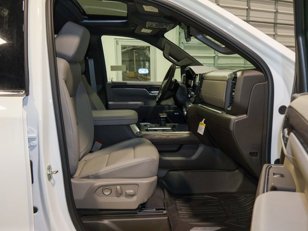 New 2026 GMC Sierra 1500 SLT w/ SLT Premium Plus Package image 29