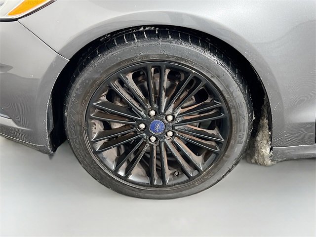 Used 2013 Ford Fusion SE image 24