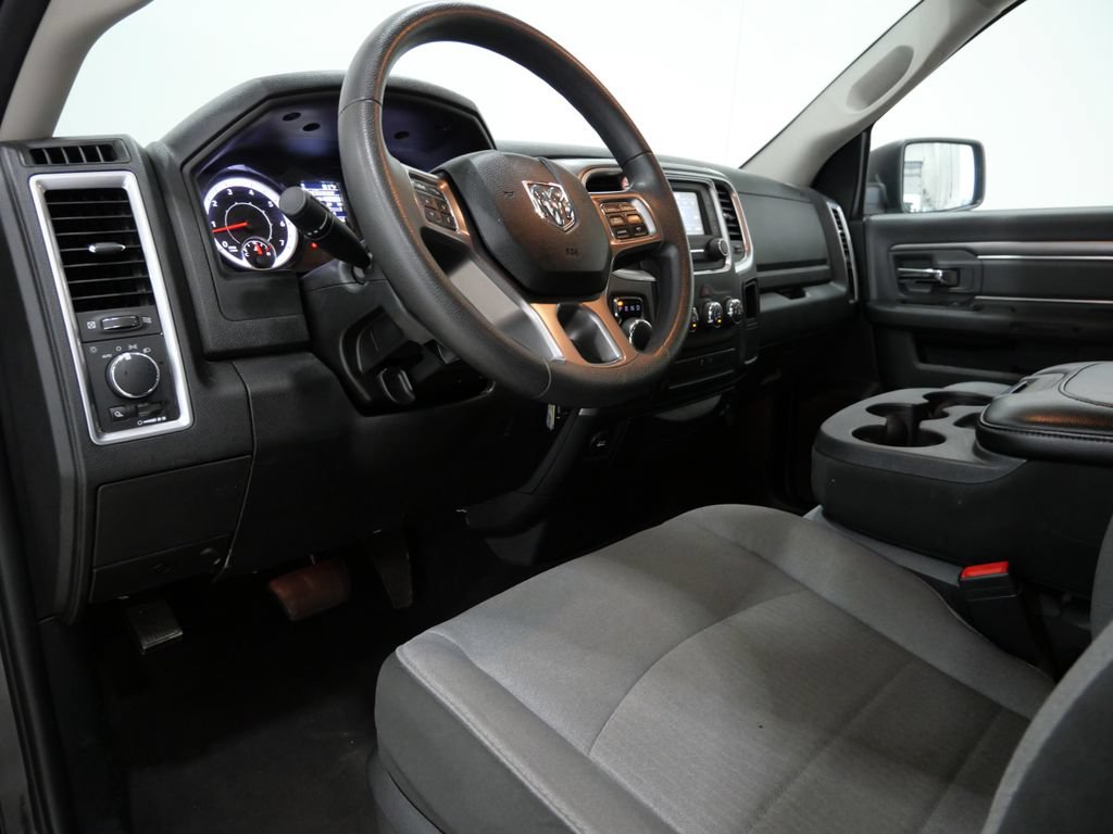 Used 2024 RAM 1500 Classic SLT AWD/4WD image 10
