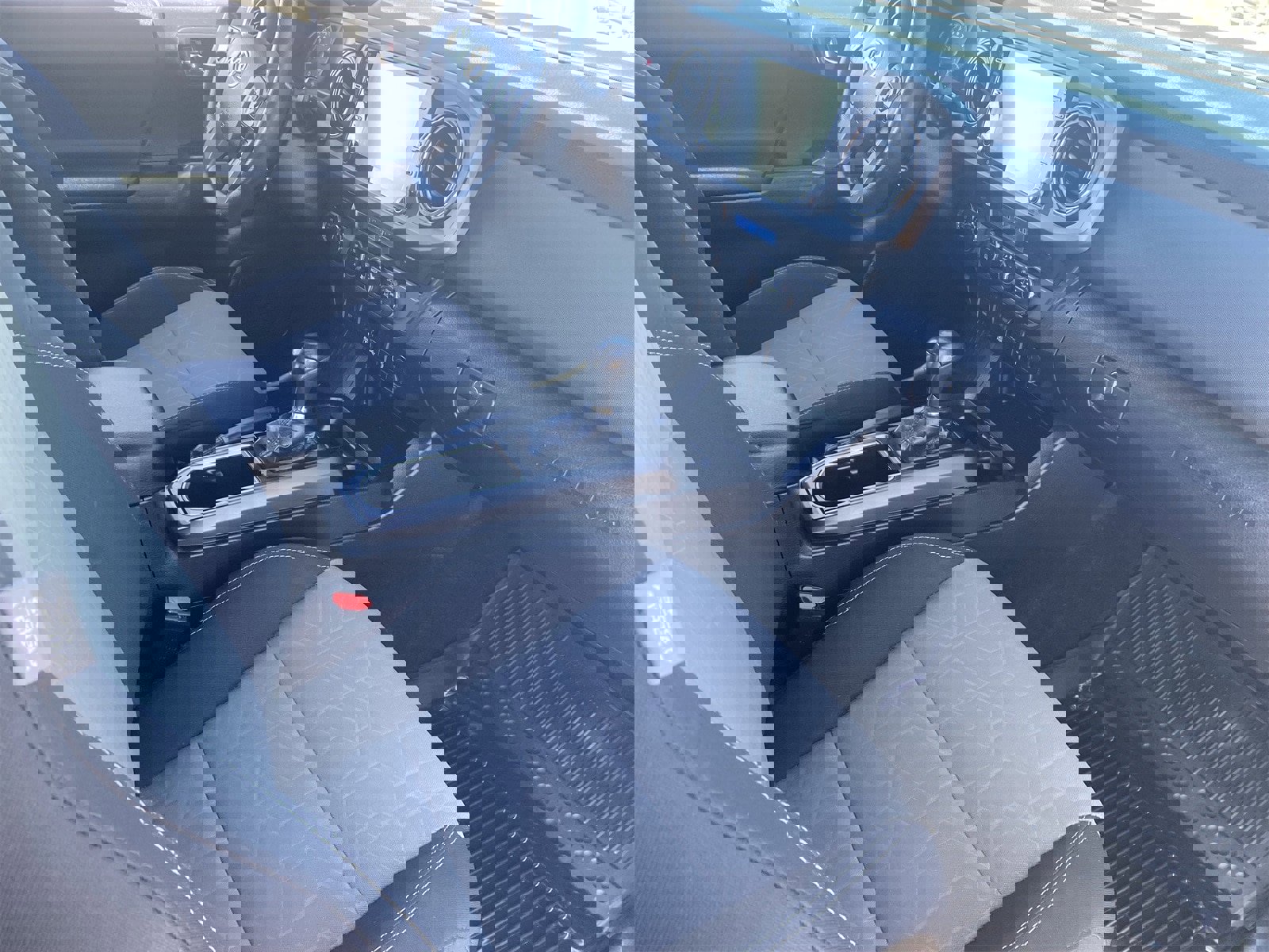 Used 2022 Toyota Tacoma TRD Off-Road image 13