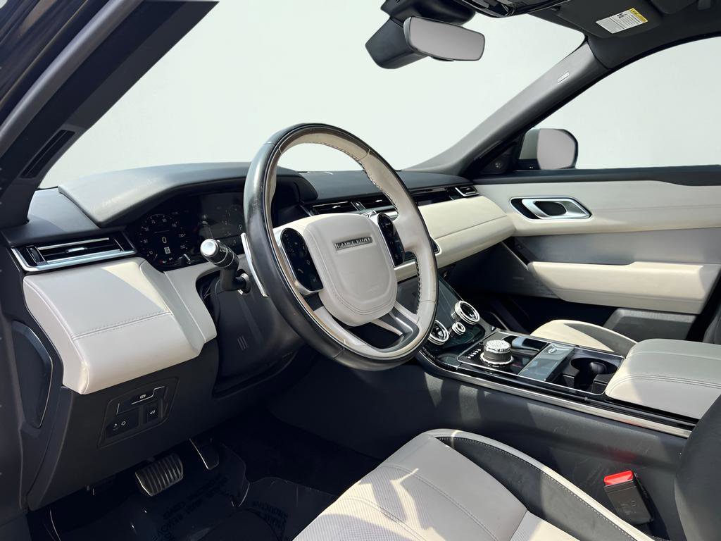 Used 2019 Land Rover Range Rover Velar R-Dynamic SE image 35