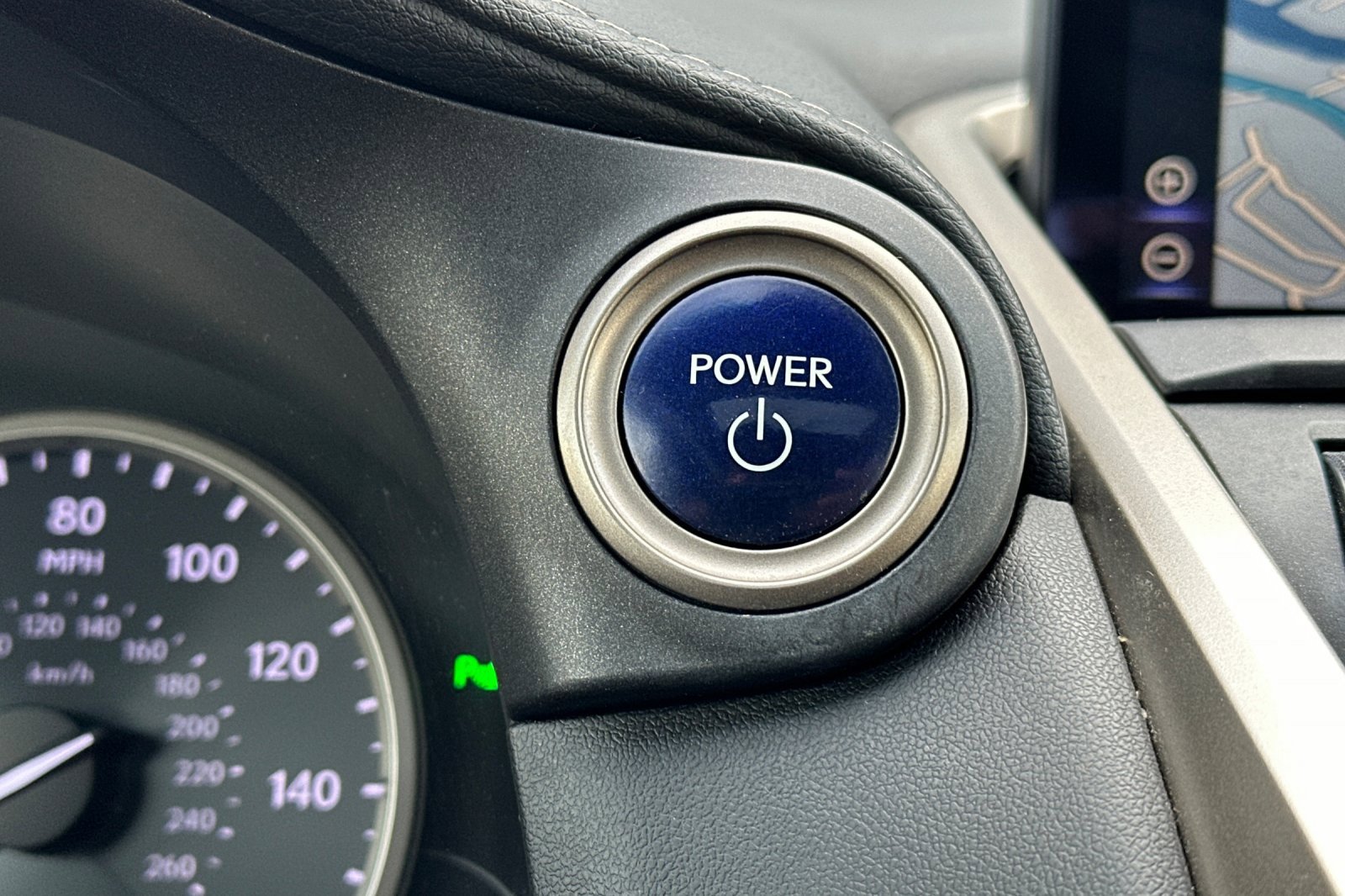 Used 2018 Lexus NX 300h AWD image 25