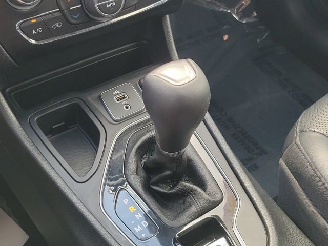 Used 2020 Jeep Cherokee Limited image 31