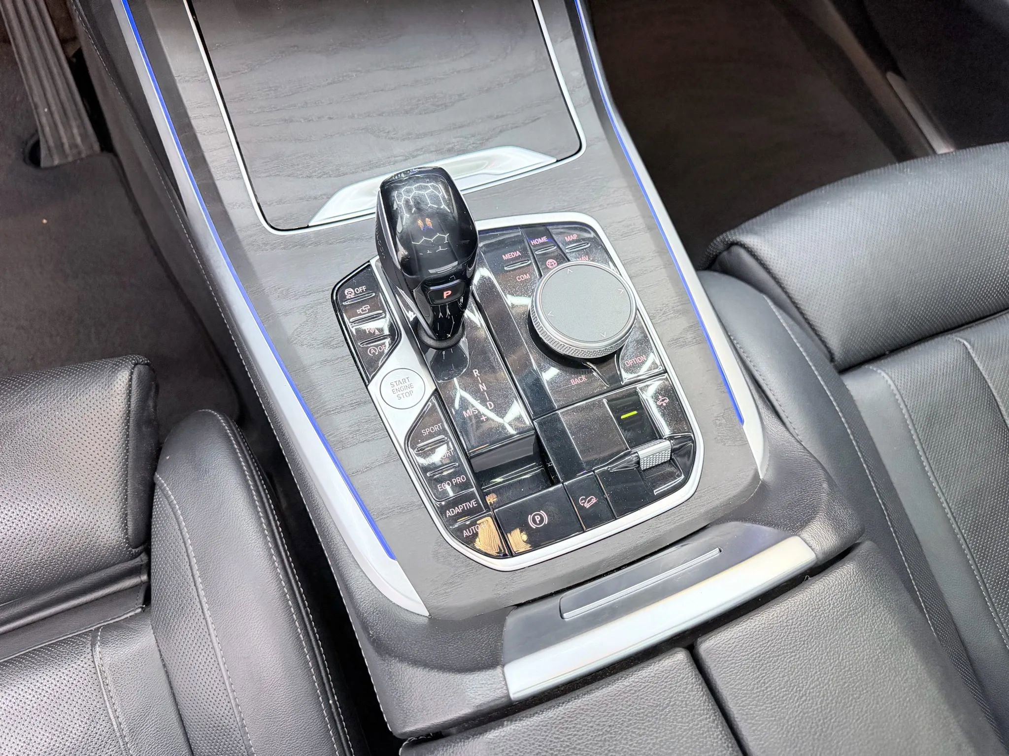 Used 2020 BMW X7 xDrive40i w/ Premium Package image 17