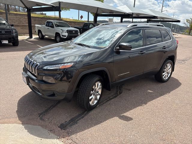 Used 2015 Jeep Cherokee Limited w/ Luxury Group AWD/4WD image 3