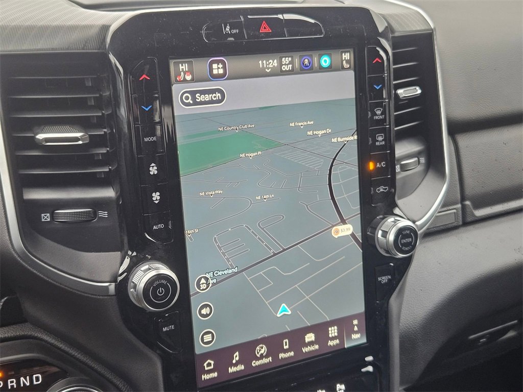 New 2026 RAM 1500 4x4 Crew Cab image 25