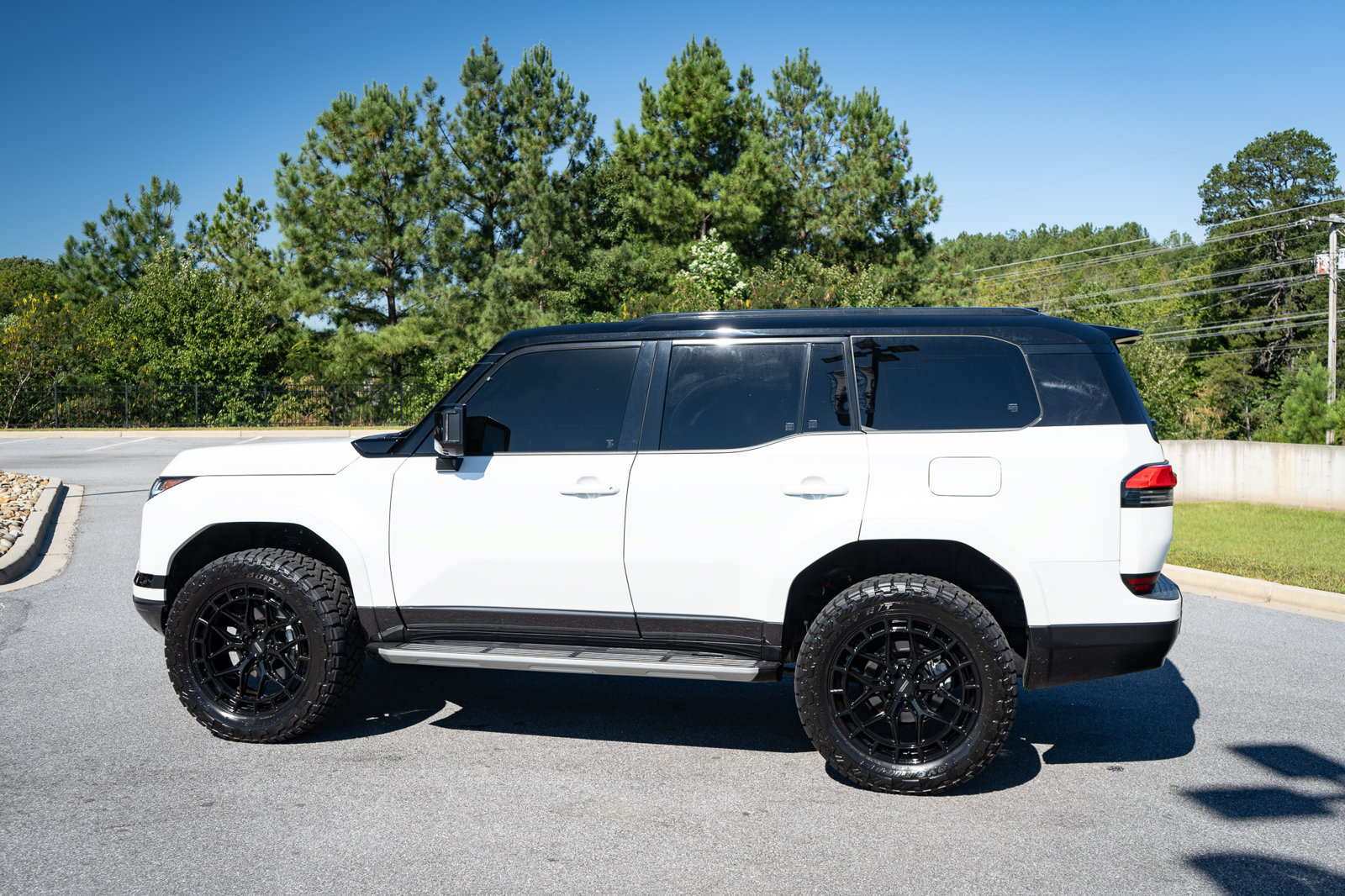 Used 2025 Lexus GX 550 AWD/4WD image 14