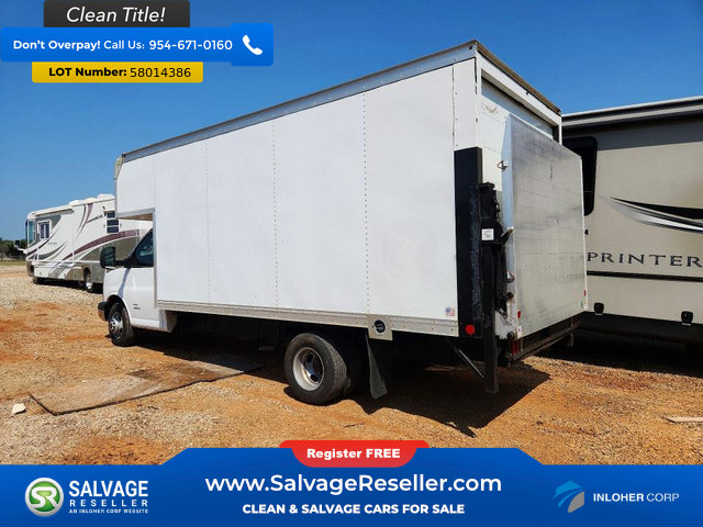 Used 2018 GMC Savana 4500 w/ Power Convenience Package RWD image 3