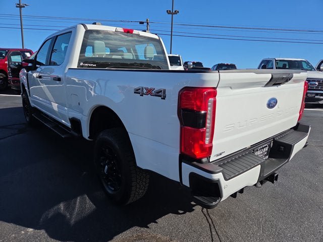 Used 2023 Ford F250 XL w/ STX Appearance Package AWD/4WD image 4