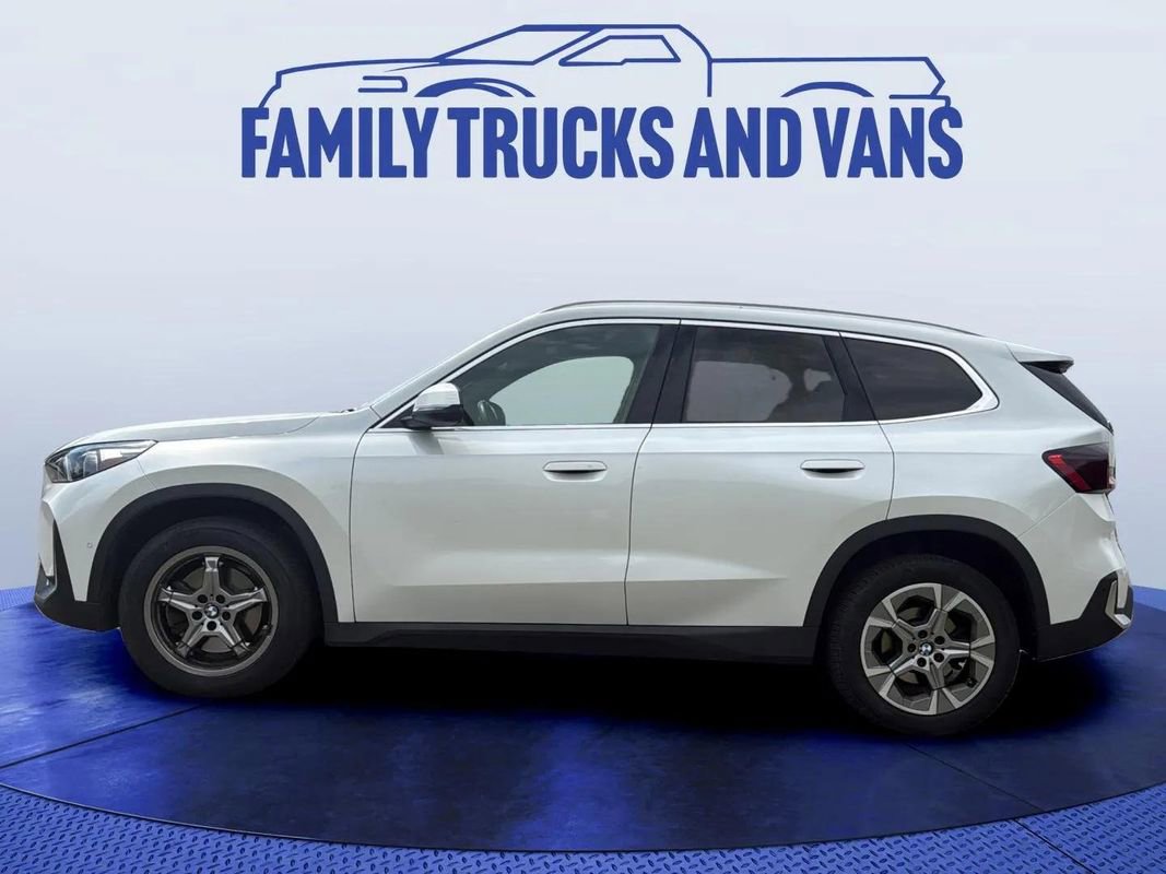 Used 2023 BMW X1 xDrive28i image 2