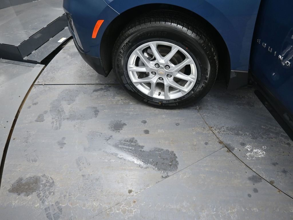 Used 2024 Chevrolet Equinox LT image 15