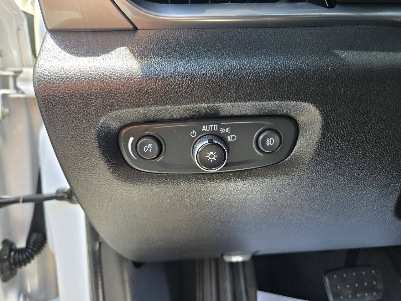 Used 2019 Chevrolet Traverse LT FWD image 26