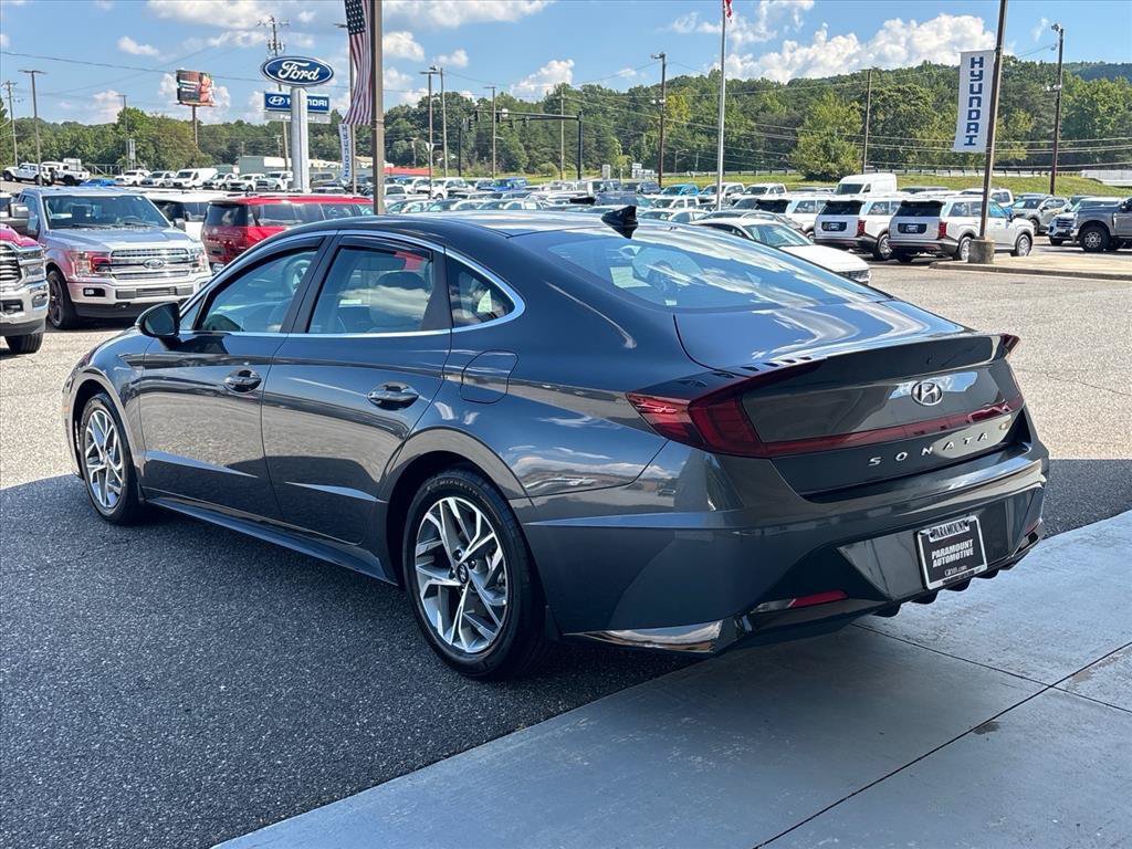 Used 2023 Hyundai Sonata SEL FWD image 2