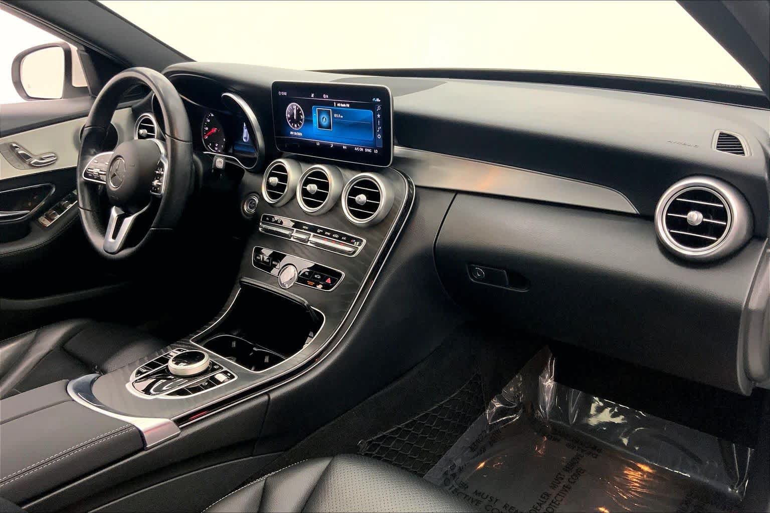 Used 2019 Mercedes-Benz C 300 Sedan image 10