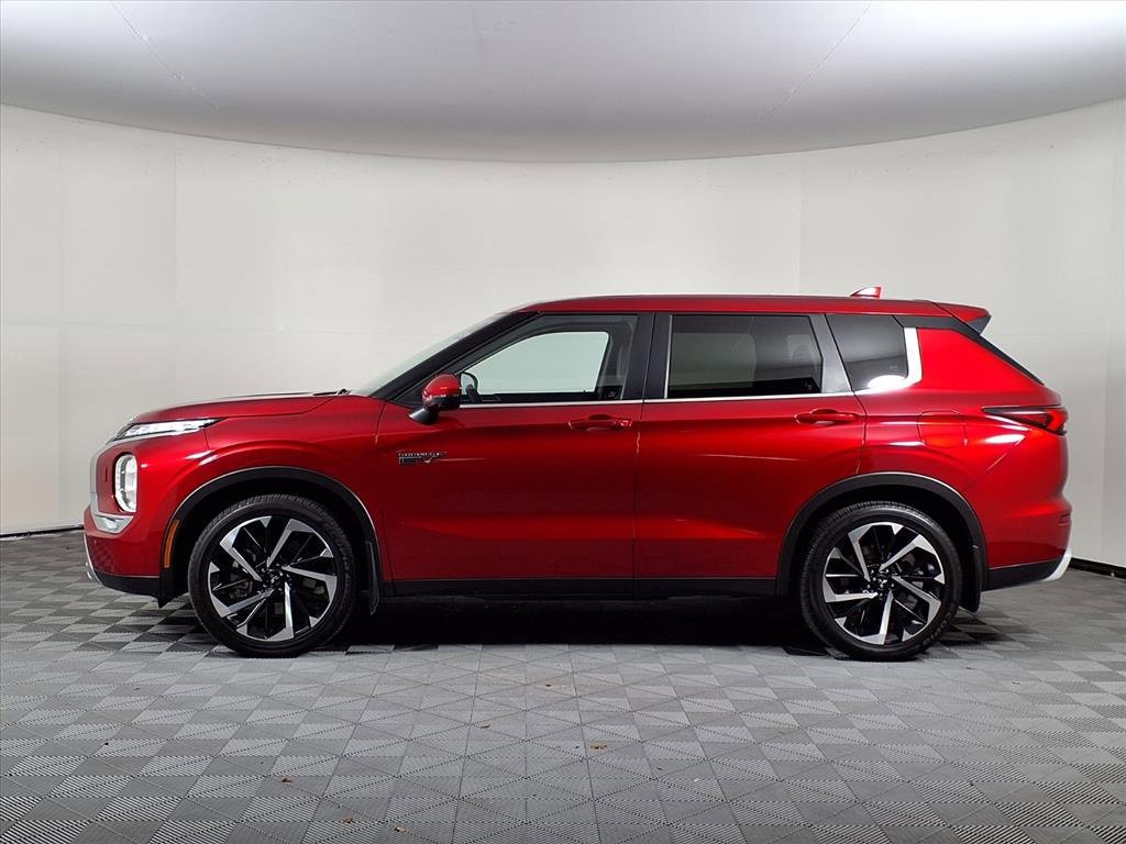 Used 2024 Mitsubishi Outlander SE image 4