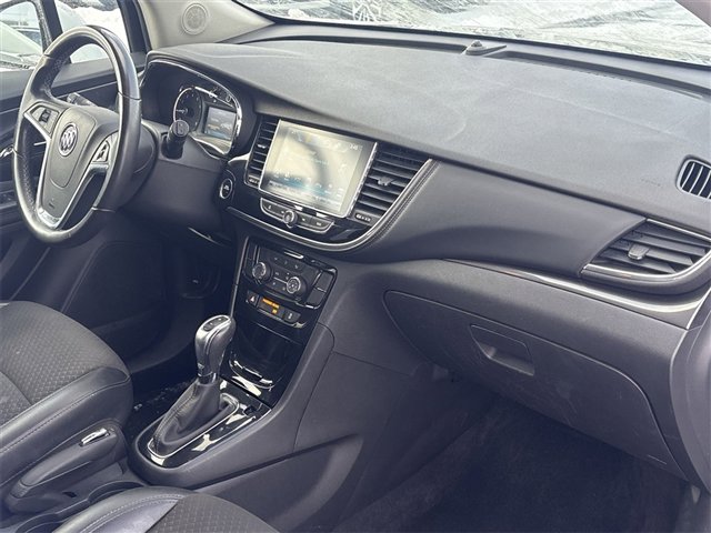 Used 2020 Buick Encore Preferred image 27