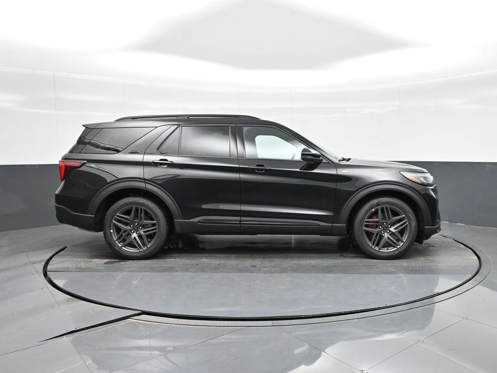 New 2026 Ford Explorer ST-Line w/ ST-Line Street Pack RWD image 16