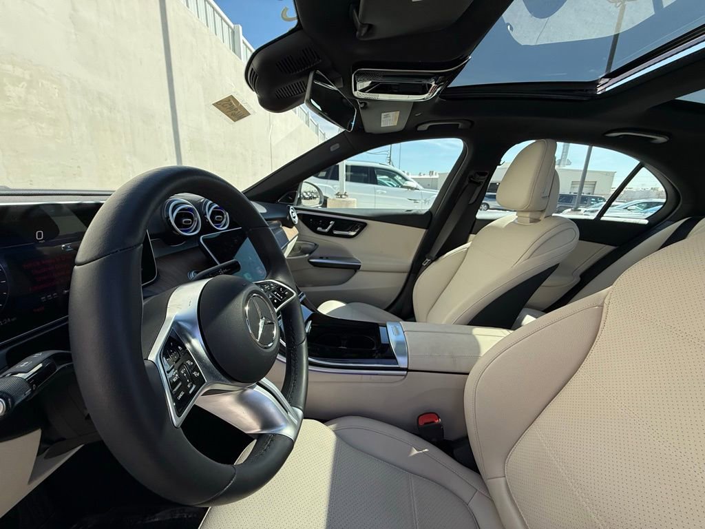 Used 2025 Mercedes-Benz C 300 Sedan image 7