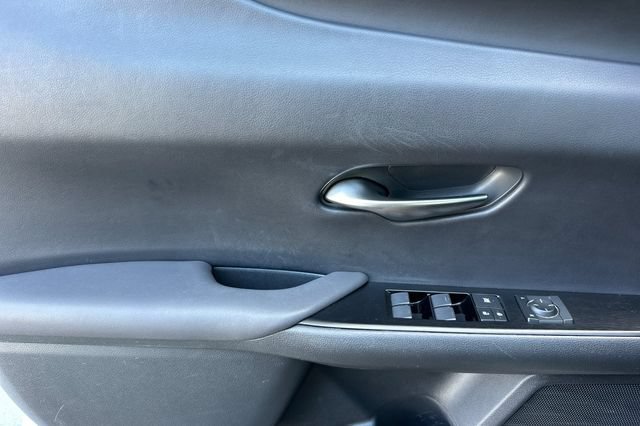 Used 2020 Lexus UX 200 F Sport w/ F Sport Premium Package FWD image 12