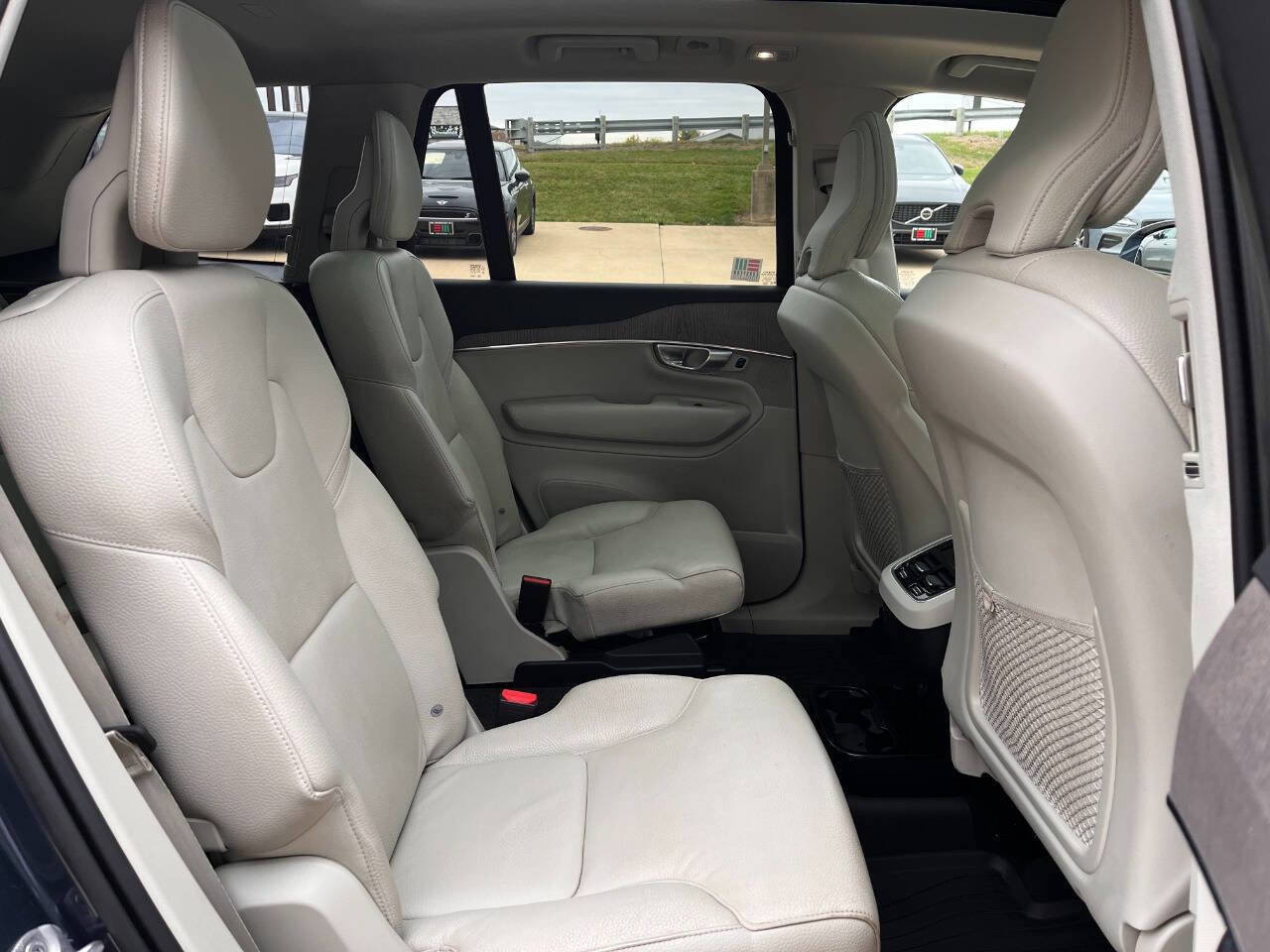 Used 2023 Volvo XC90 B6 Plus w/ Protection Package Premier image 25