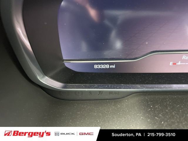 Used 2022 GMC Yukon AT4 w/ Max Trailering Package AWD/4WD image 5