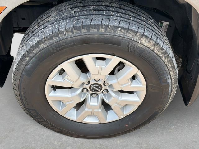 Used 2024 Nissan Frontier SV w/ SV Convenience Package AWD/4WD image 11