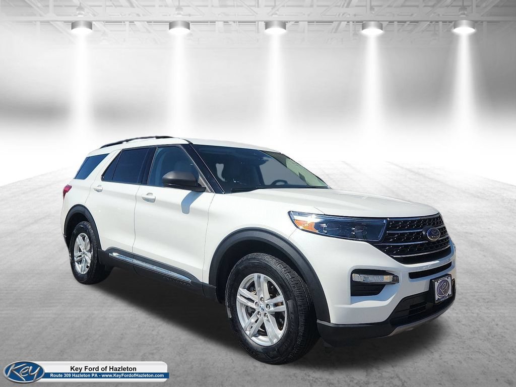 Used 2022 Ford Explorer XLT w/ Equipment Group 202A AWD/4WD image 1