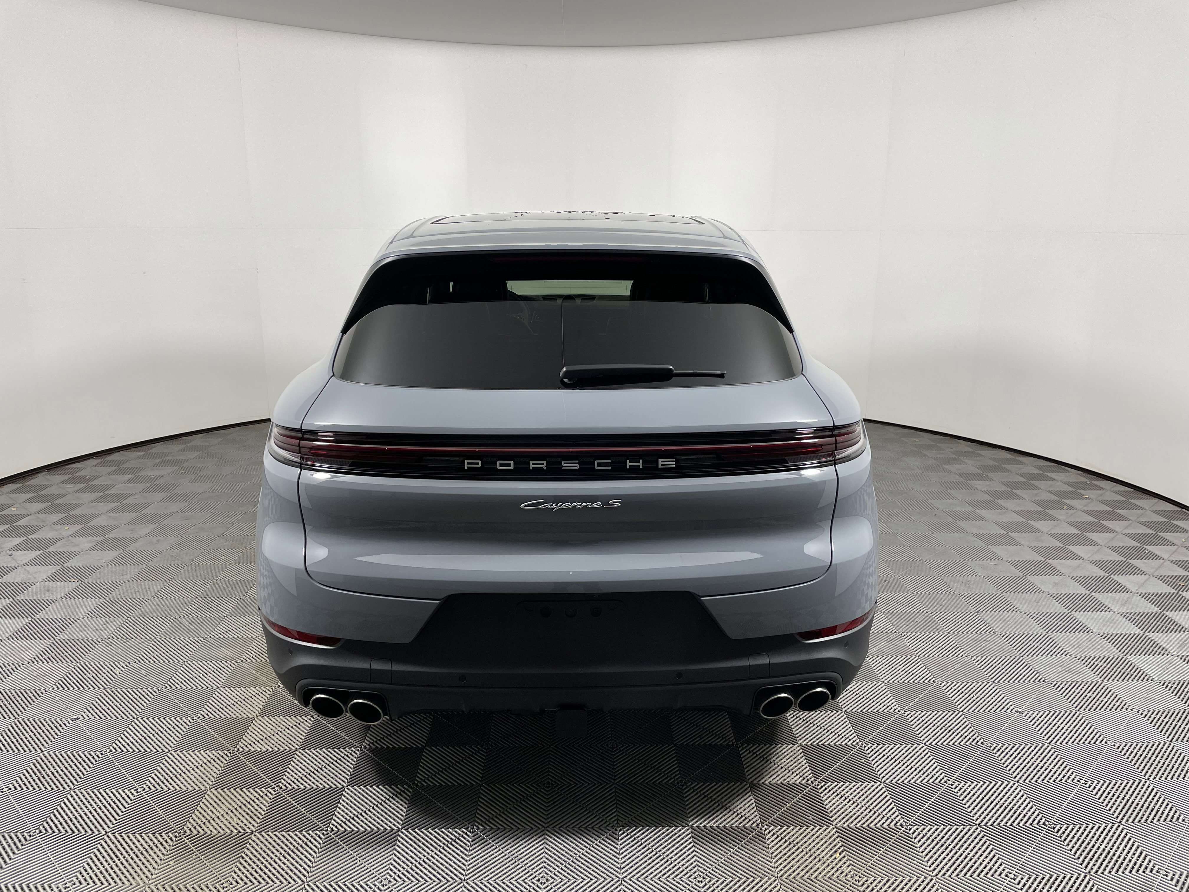 New 2026 Porsche Cayenne S image 6