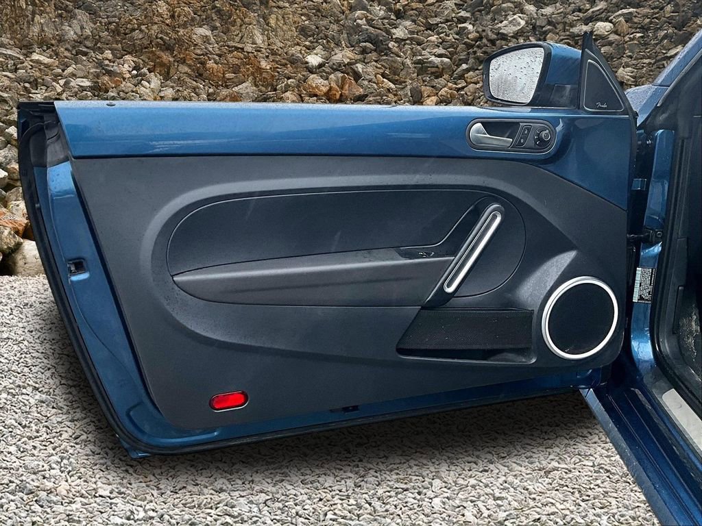 Used 2017 Volkswagen Beetle 1.8T SEL image 18