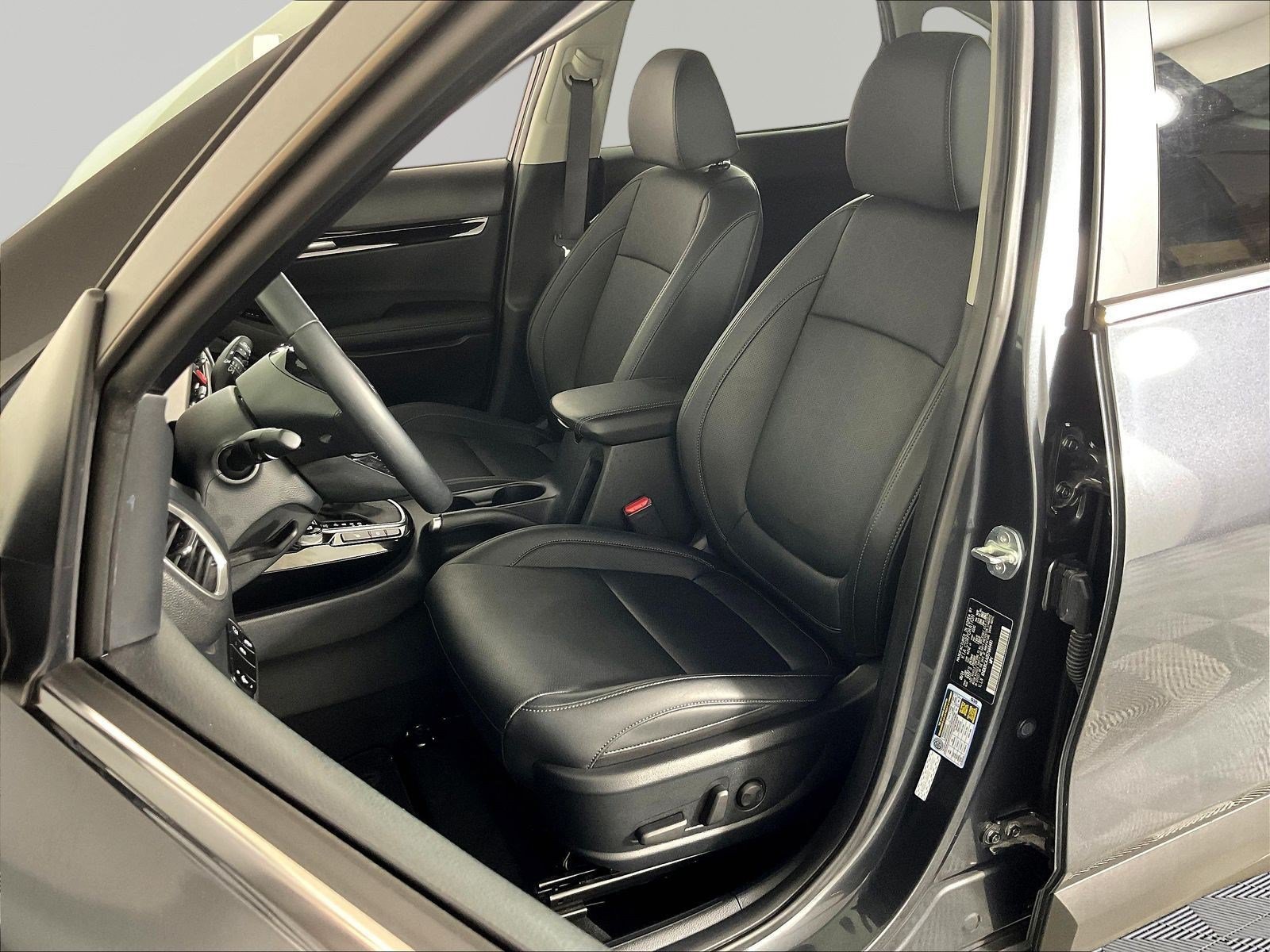 Used 2025 Kia Seltos EX AWD/4WD image 21