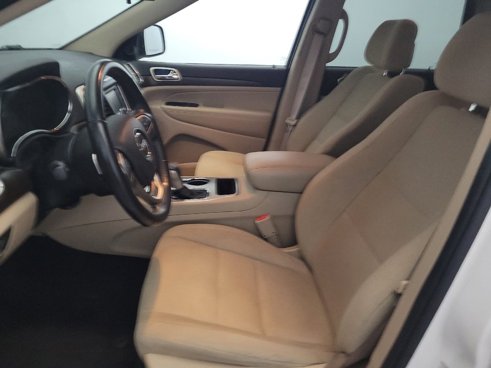 Used 2016 Jeep Grand Cherokee Laredo w/ Quick Order Package 23E image 17