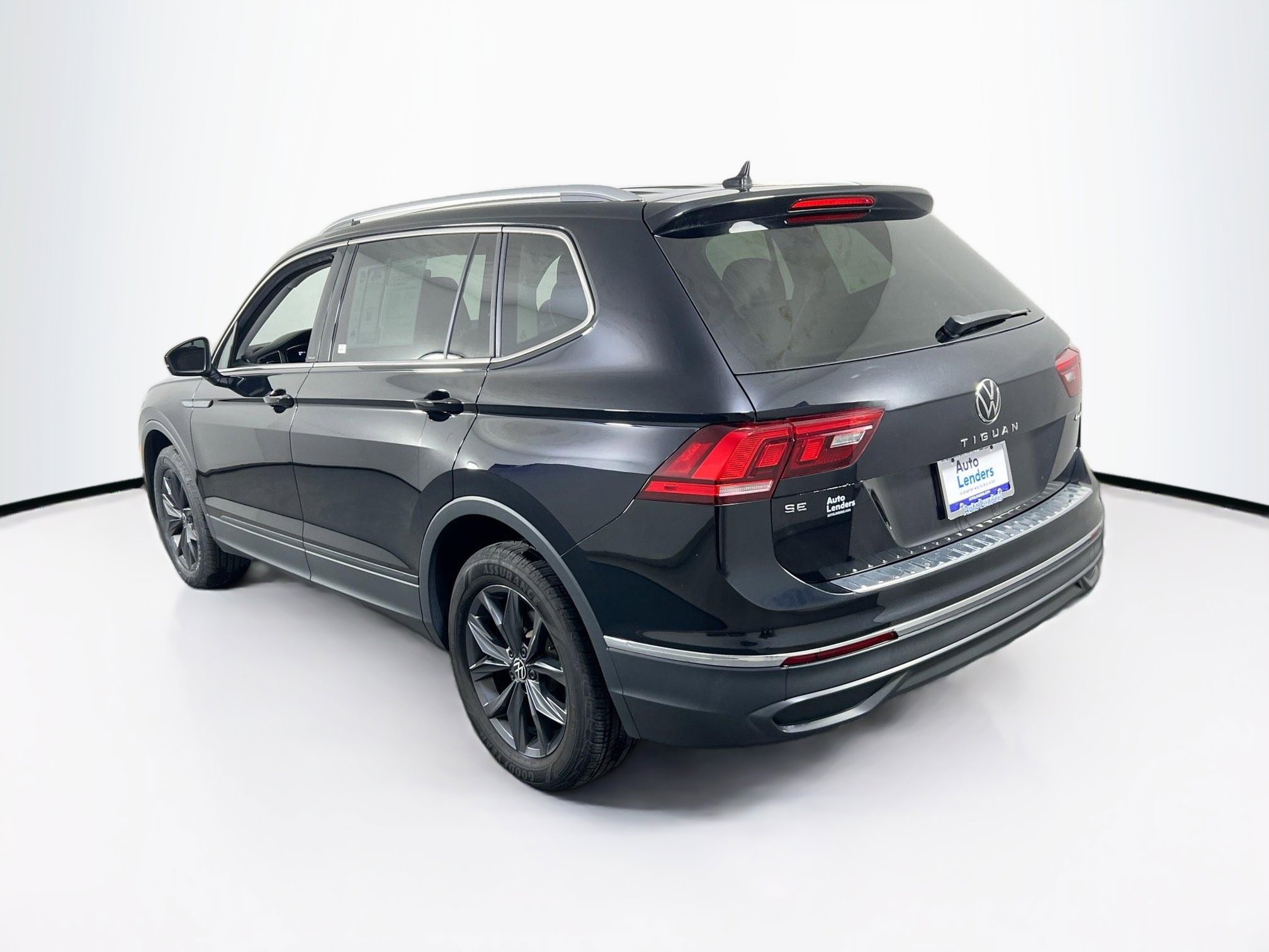 Used 2022 Volkswagen Tiguan SE AWD/4WD image 7