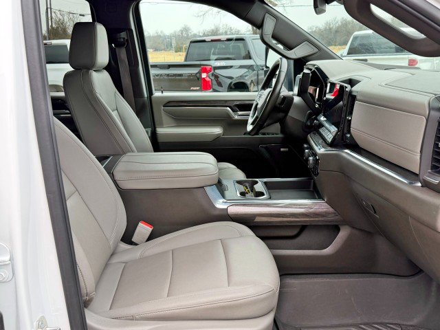 Certified 2024 Chevrolet Silverado 2500 LTZ w/ LTZ Plus Package image 23