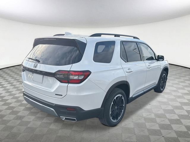 New 2026 Honda Pilot Touring image 6