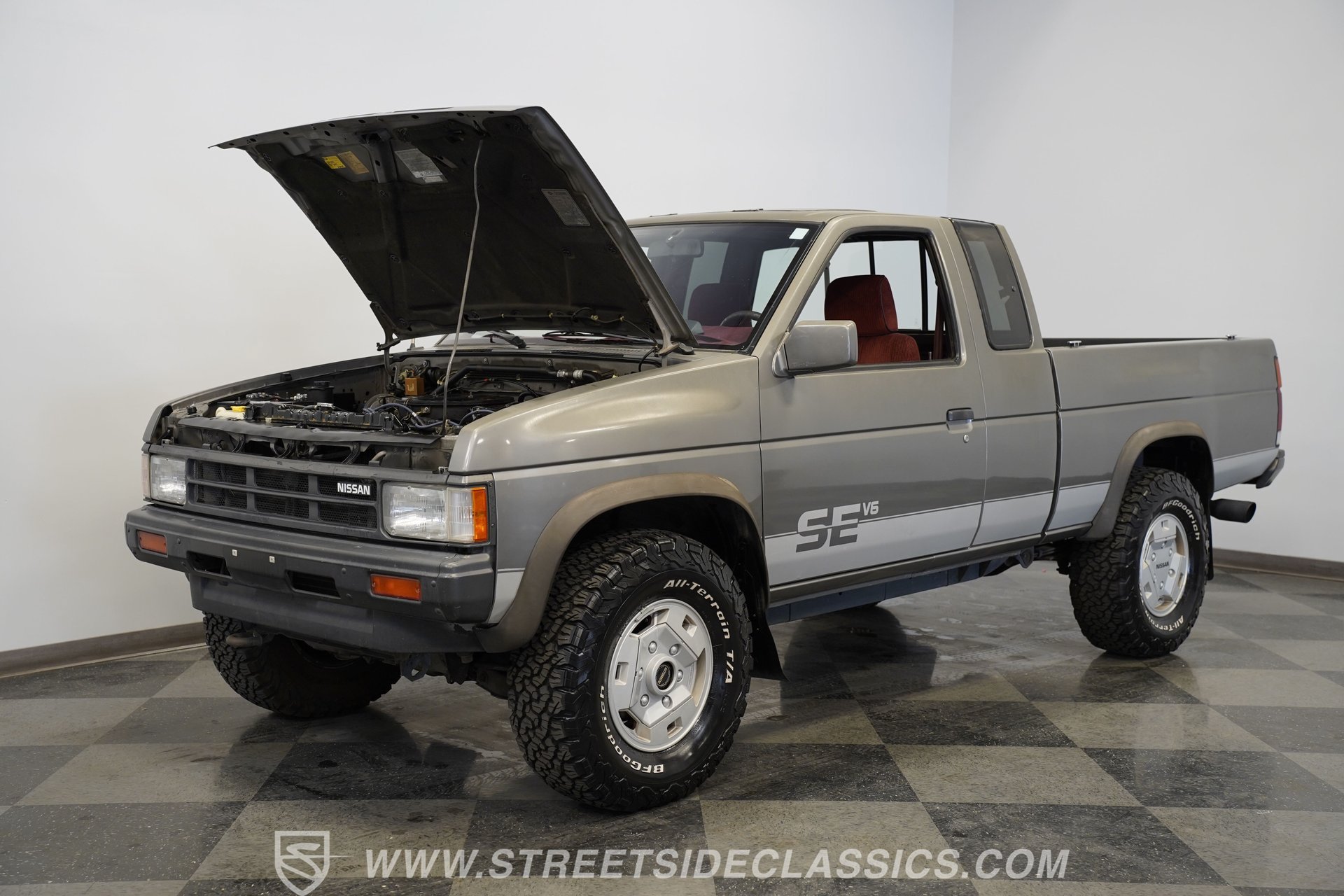 Used 1989 Nissan Pickup 4x4 King Cab V6 image 38