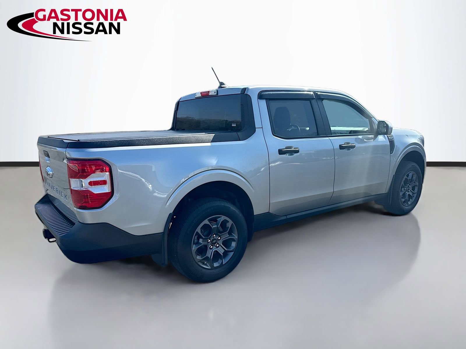 Used 2023 Ford Maverick XLT w/ XLT Luxury Package image 9