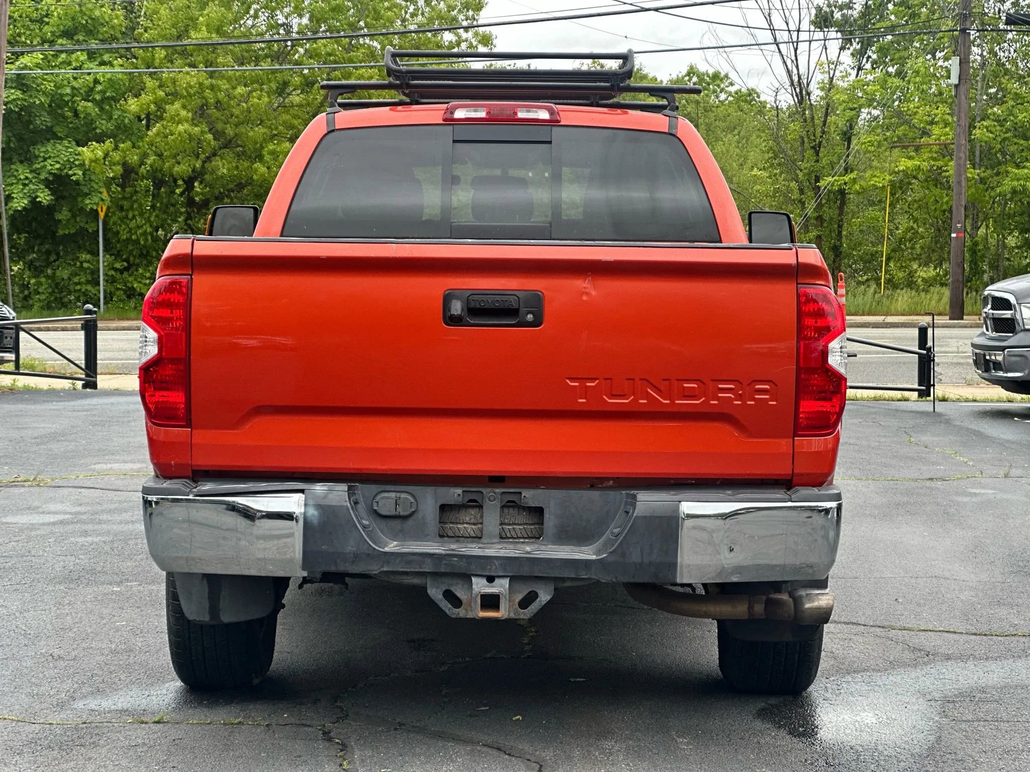 Used 2016 Toyota Tundra SR5 w/ TRD Off Road Package image 6