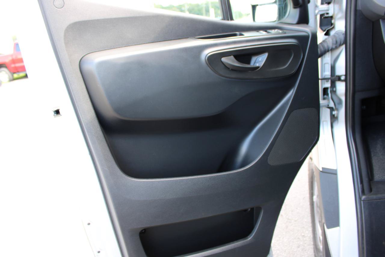 Used 2023 Mercedes-Benz Sprinter 2500 image 16