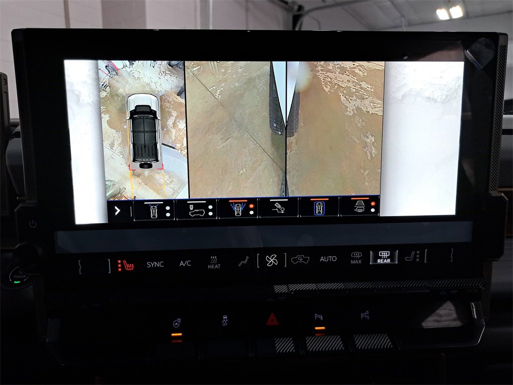 New 2025 GMC Hummer EV 2X image 36