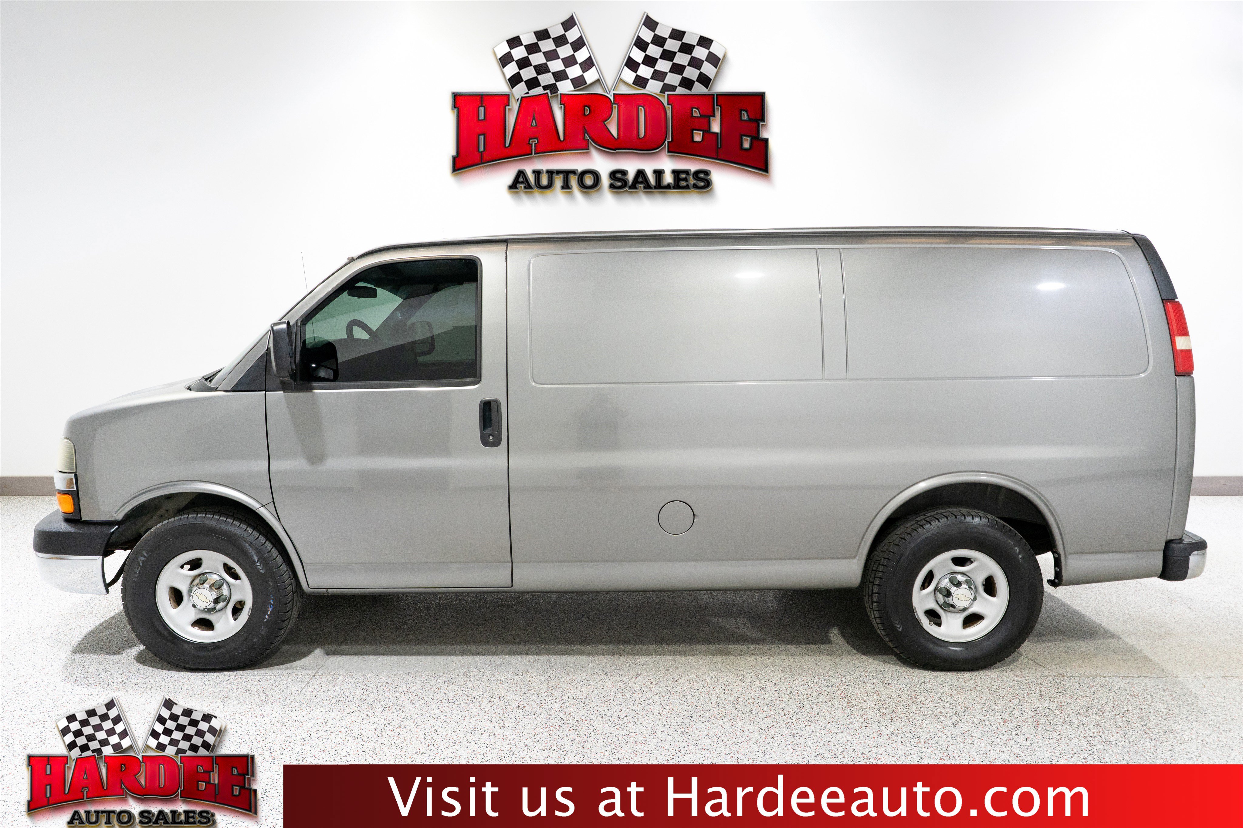 Used 2008 Chevrolet Express 1500 w/ Power Package RWD image 1