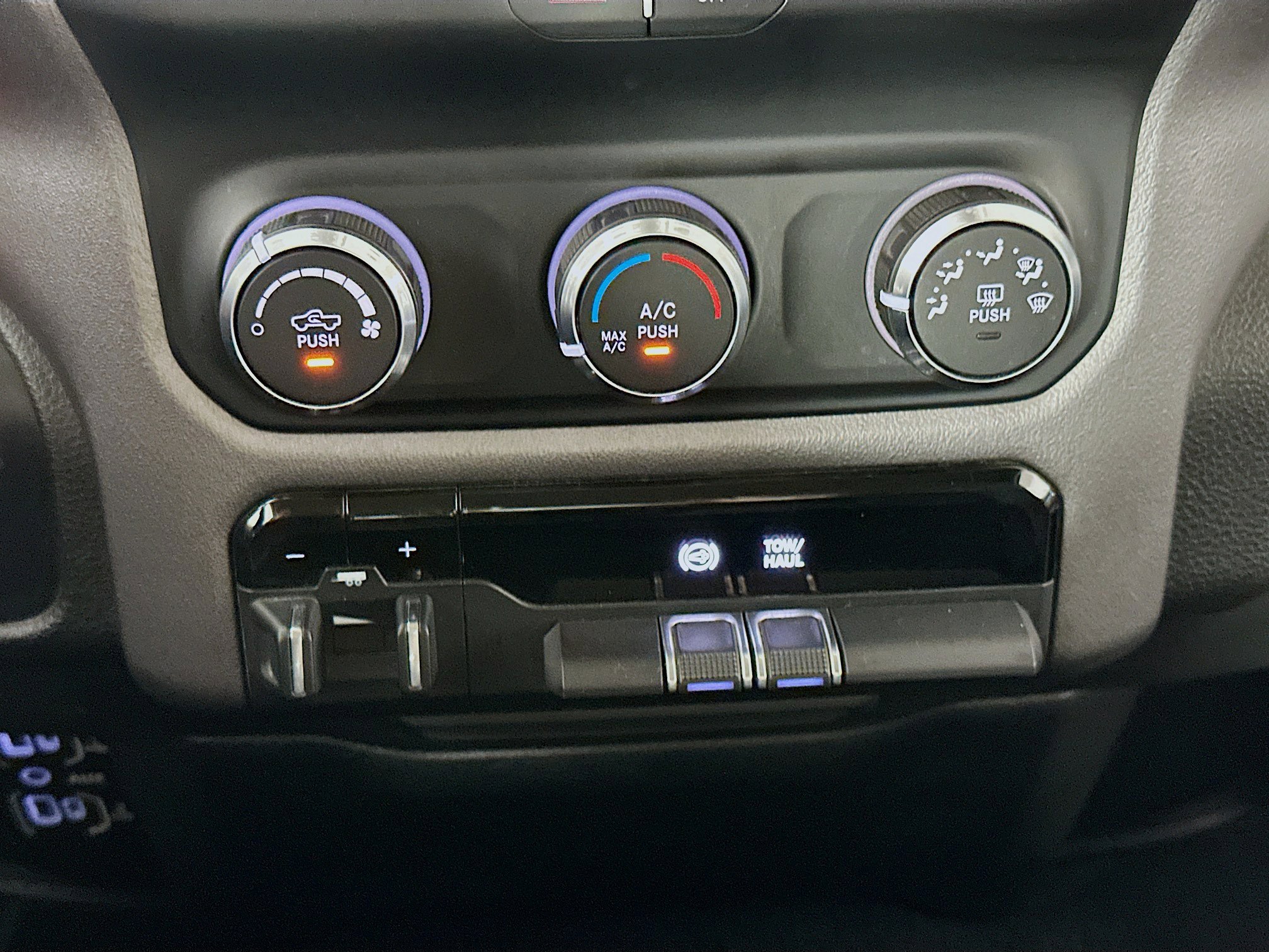 Used 2019 RAM 2500 Big Horn AWD/4WD image 22