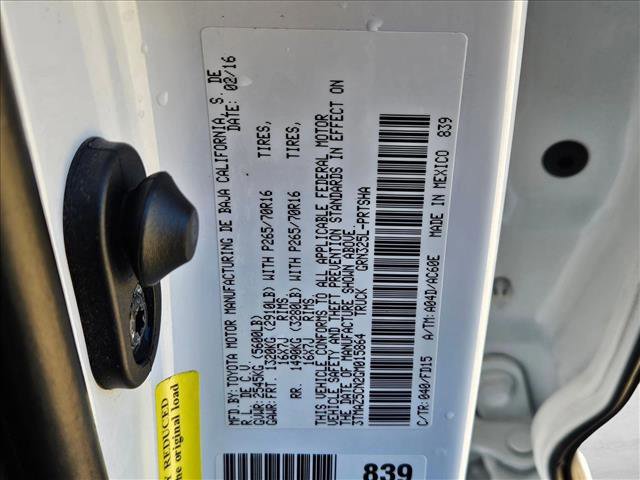 Used 2016 Toyota Tacoma TRD Off-Road w/ Towing Package image 24