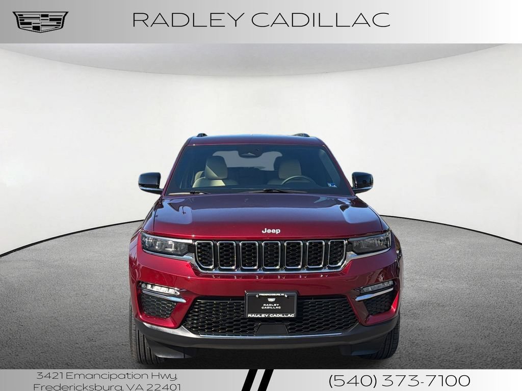 Used 2025 Jeep Grand Cherokee Limited AWD/4WD image 24