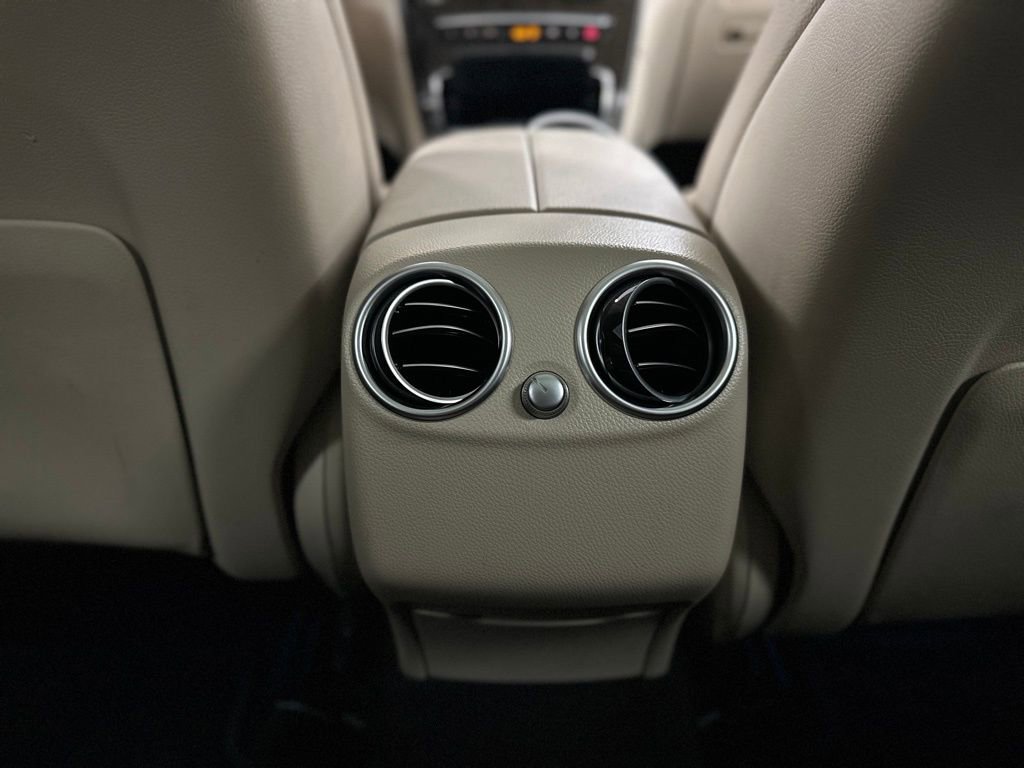 Used 2021 Mercedes-Benz GLC 300 image 18