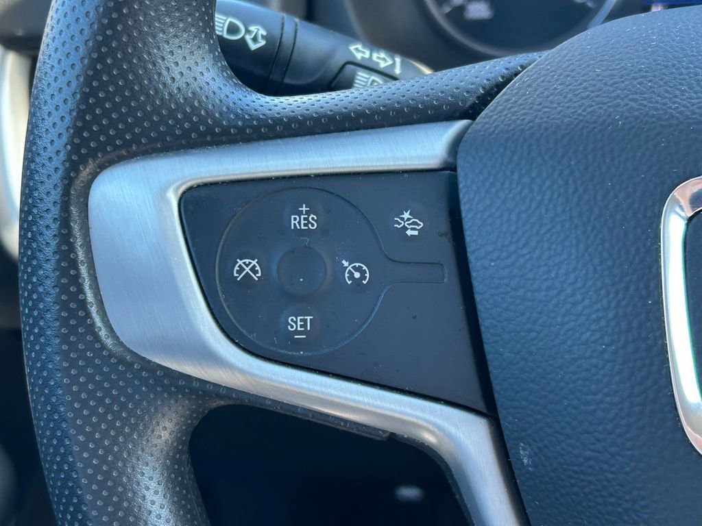 Used 2024 GMC Terrain SLE image 34