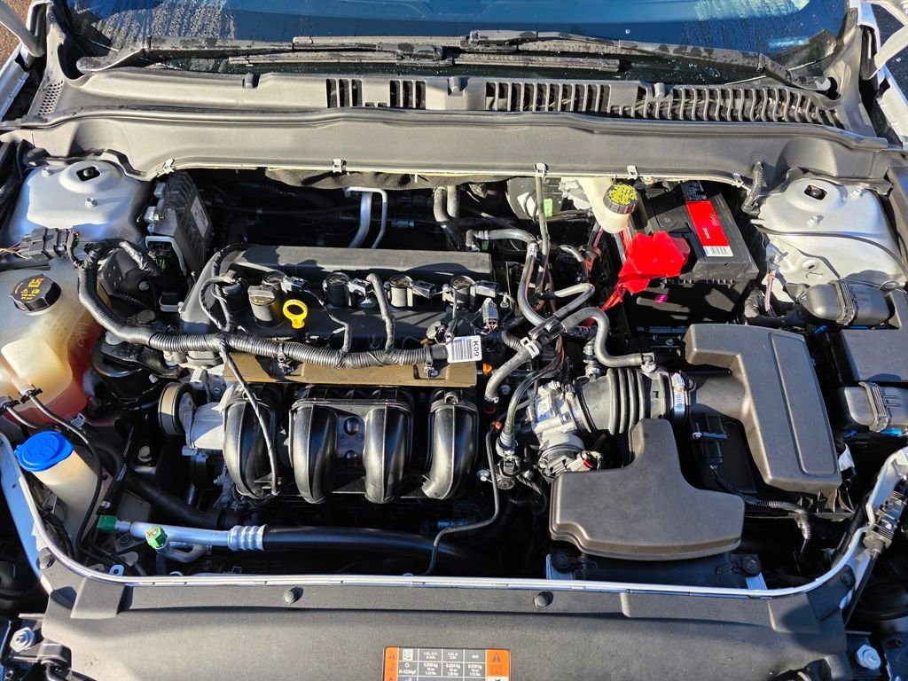 Used 2018 Ford Fusion SE image 23