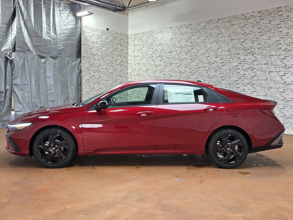 New 2026 Hyundai Elantra SEL Sport image 4