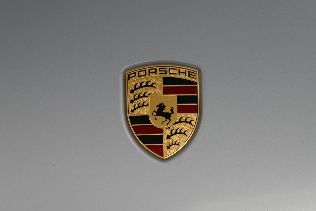 Certified 2022 Porsche Taycan Turbo AWD/4WD image 31