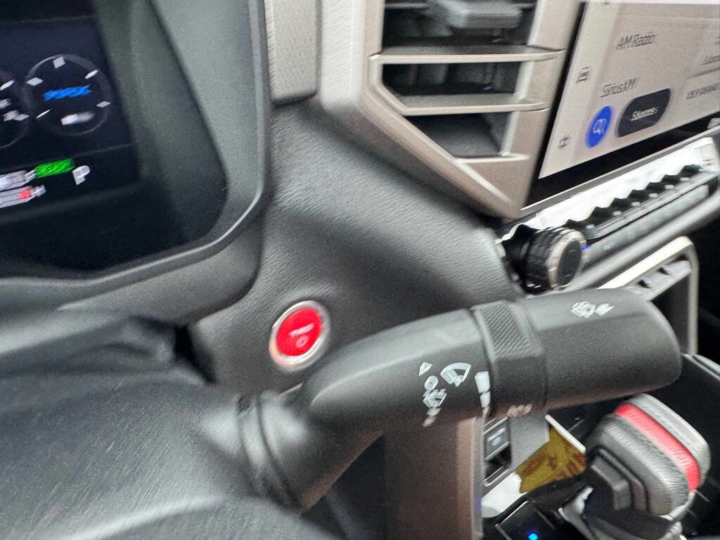 Used 2024 Toyota Tundra Limited image 20