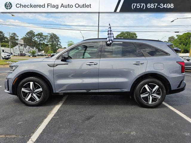 Used 2021 Kia Sorento S w/ Panoramic Sunroof Package FWD image 3